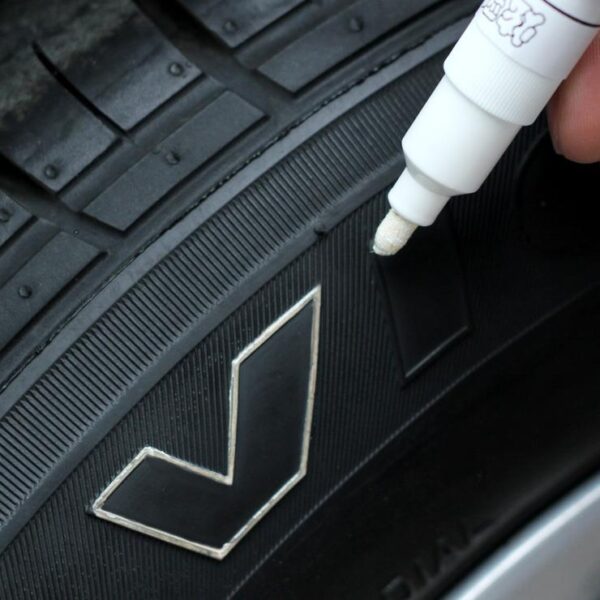 tyre pen1.jpg